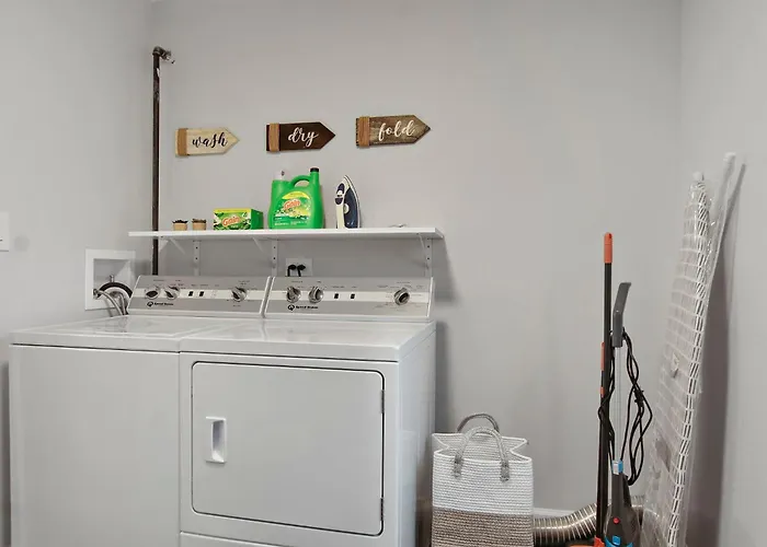 Boho House With Library, Workspace & Garage * West Chicago